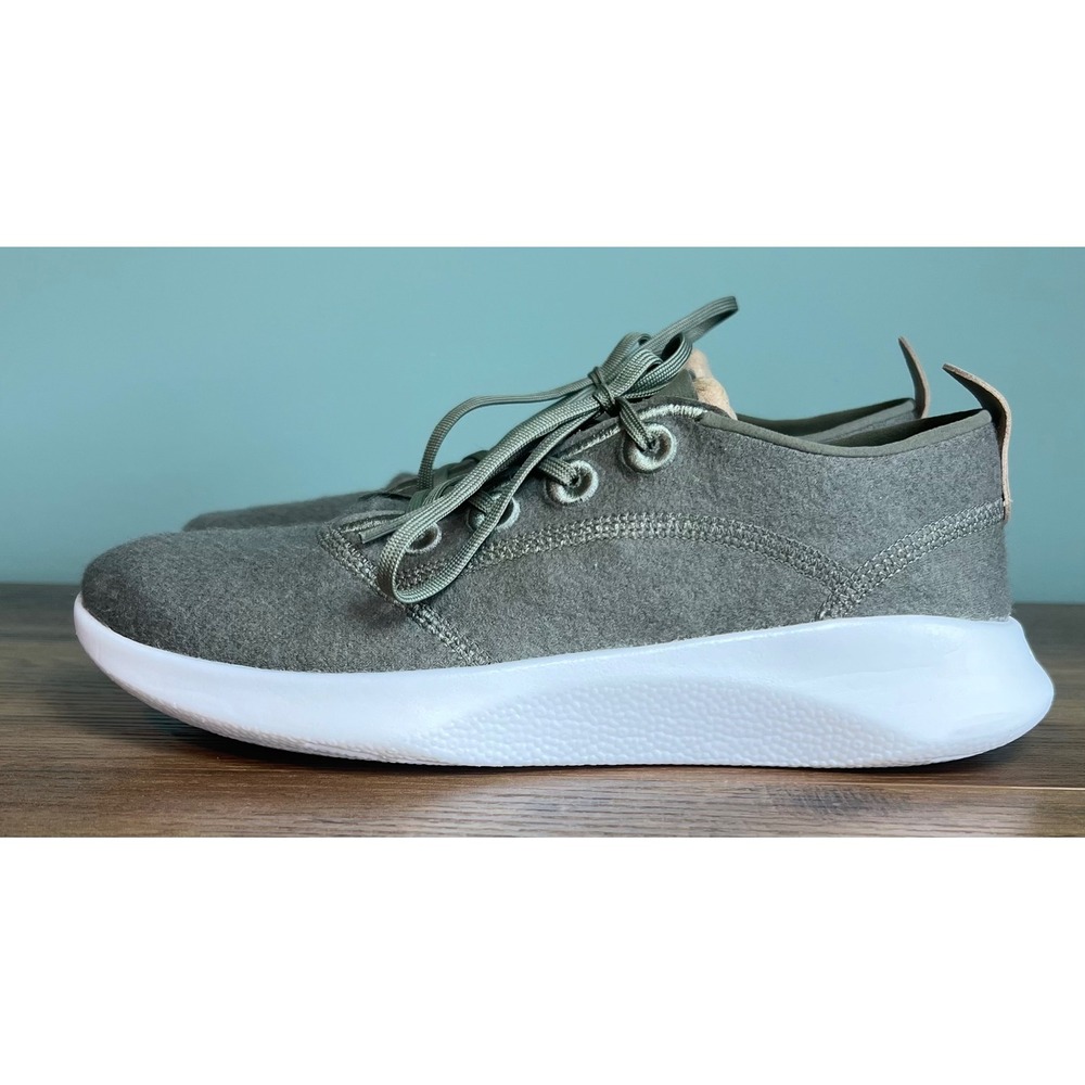 Allbirds SuperLight Wool Runner Sneakers Olive Green W8 A10671W080-1223HL